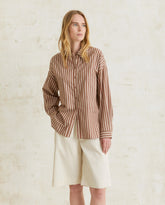 CAMICIA IN COTONE RIGATO COLOR CIOCCOLATO